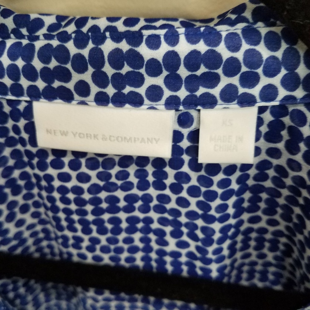 Ruffle button up top - Picture 3 of 6